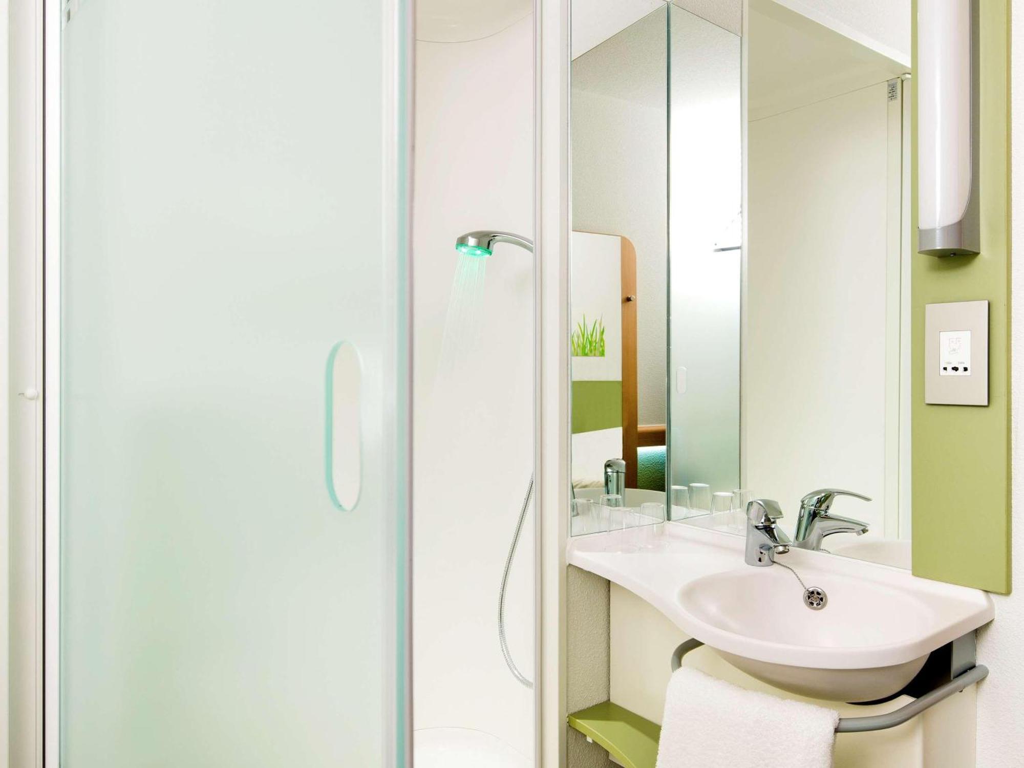 Ibis Budget Roanne Hotel Exterior foto