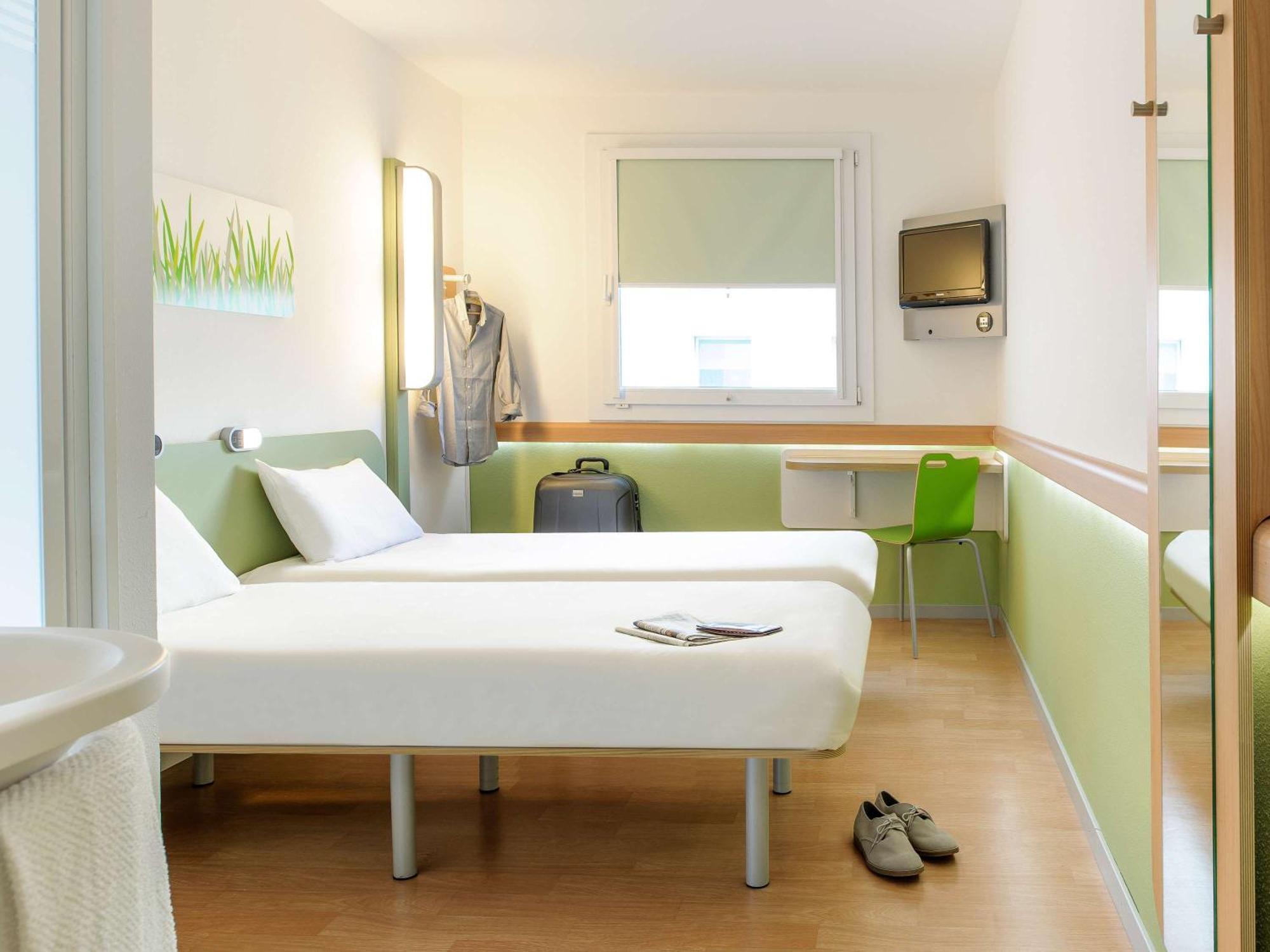 Ibis Budget Roanne Hotel Exterior foto