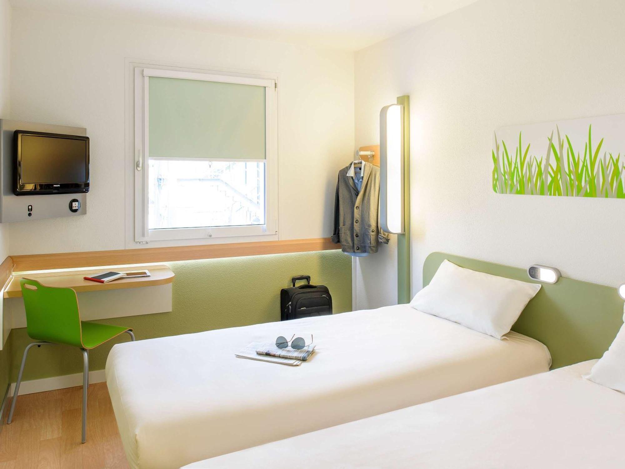Ibis Budget Roanne Hotel Exterior foto