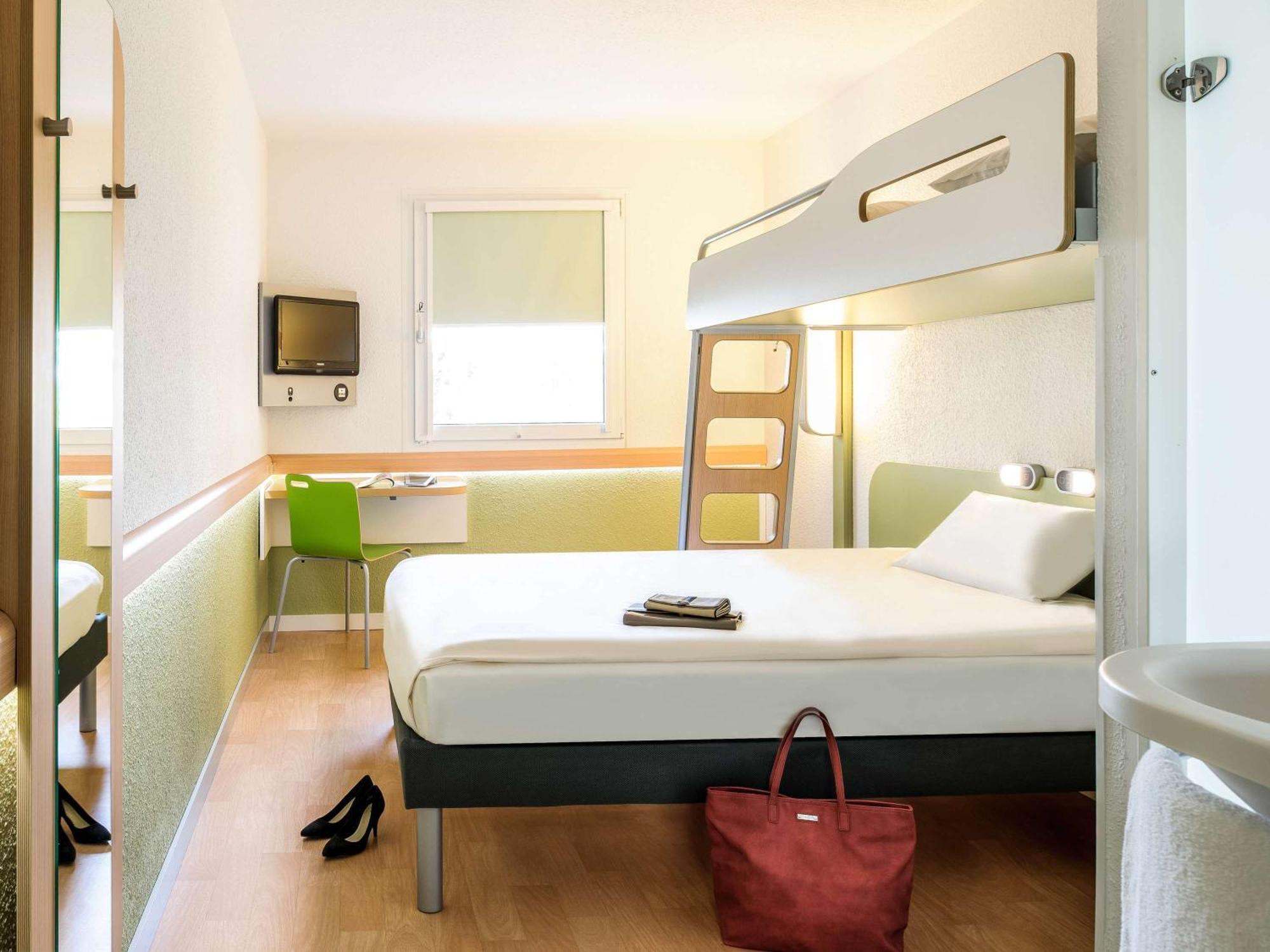 Ibis Budget Roanne Hotel Exterior foto