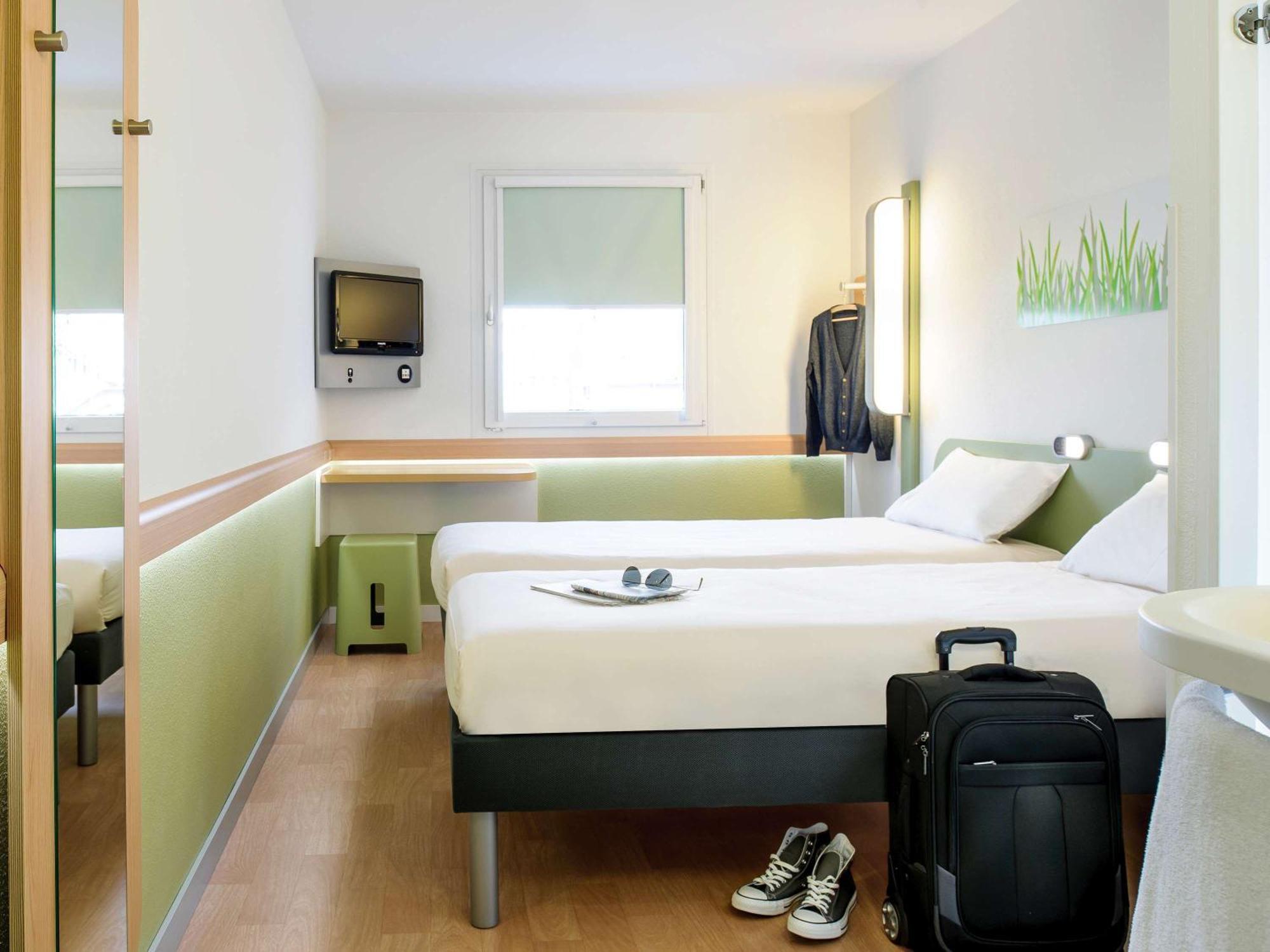 Ibis Budget Roanne Hotel Exterior foto