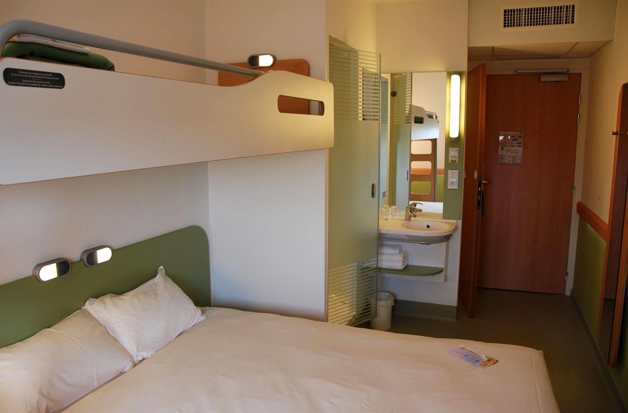 Ibis Budget Roanne Hotel Exterior foto