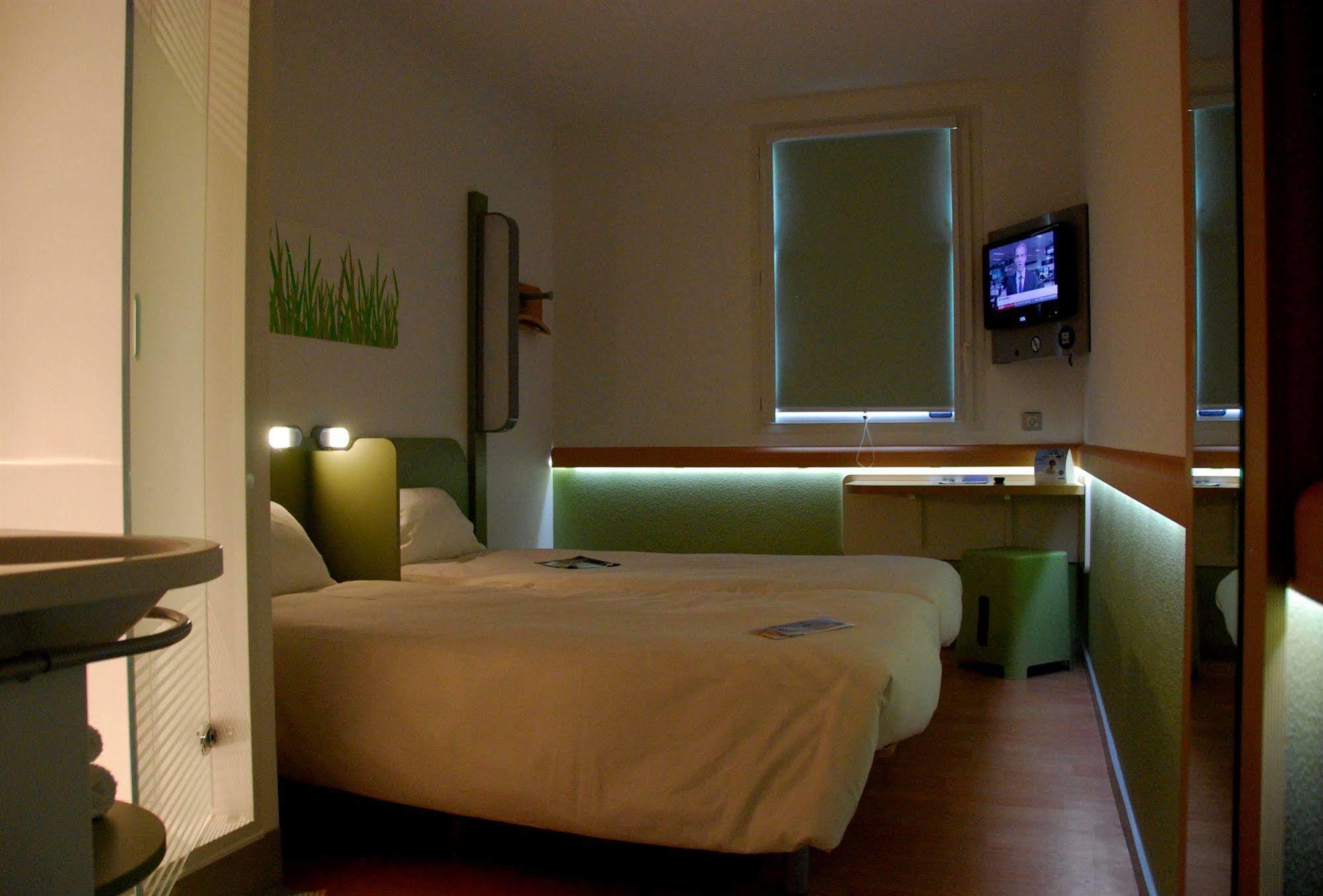 Ibis Budget Roanne Hotel Exterior foto