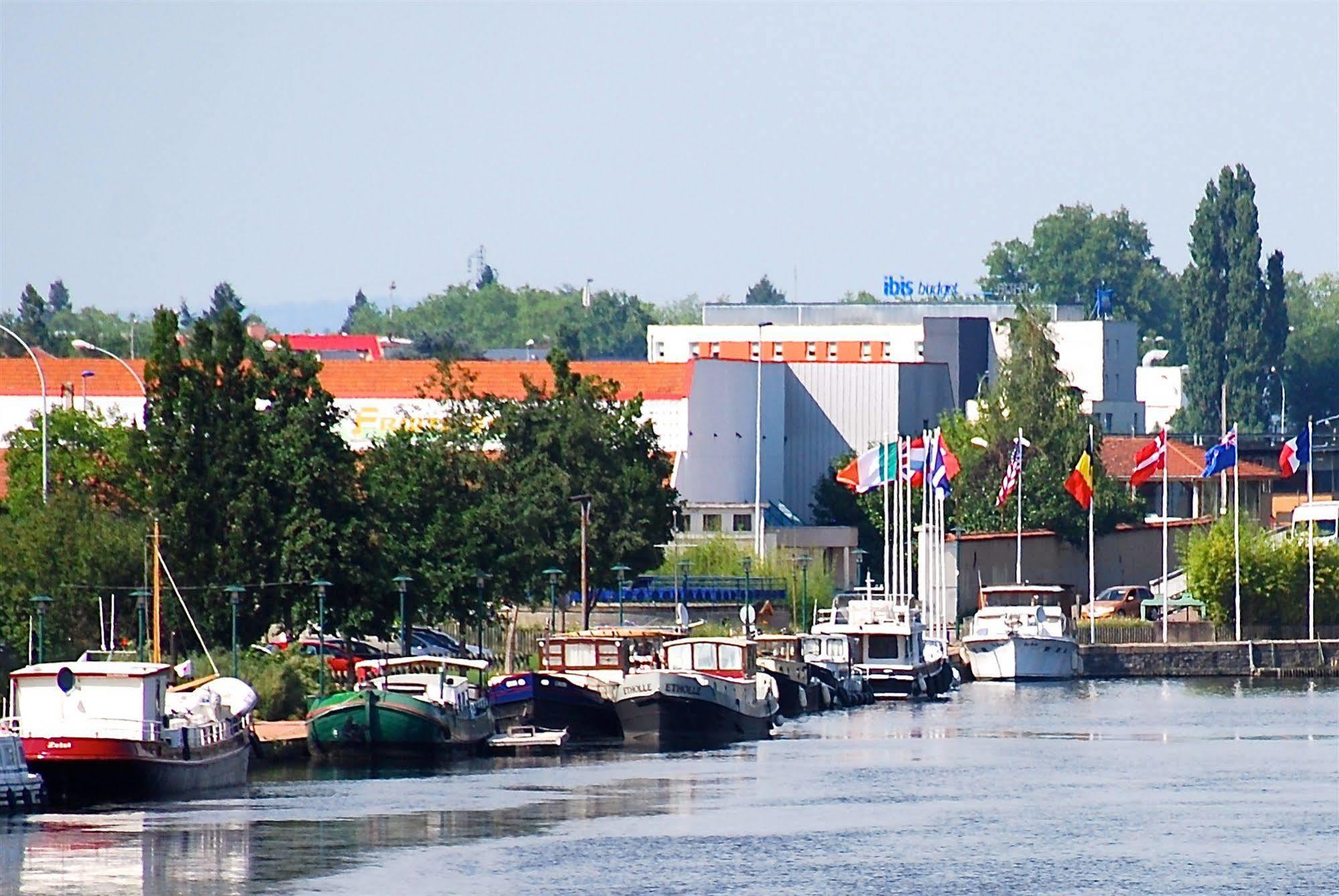 Ibis Budget Roanne Hotel Exterior foto